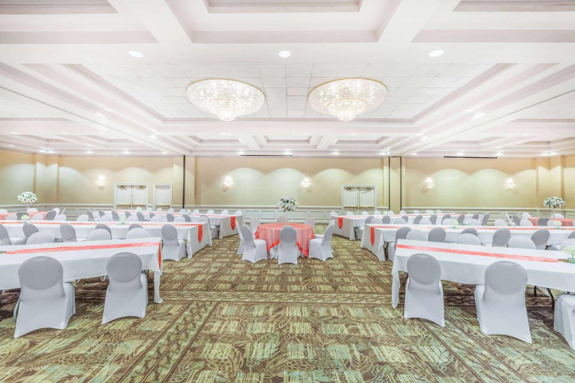 Wyndham Virginia Beach Oceanfront Bagian luar foto